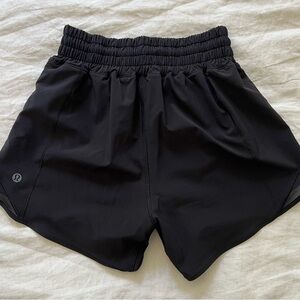 Lululemon High-rise Lined short 4”